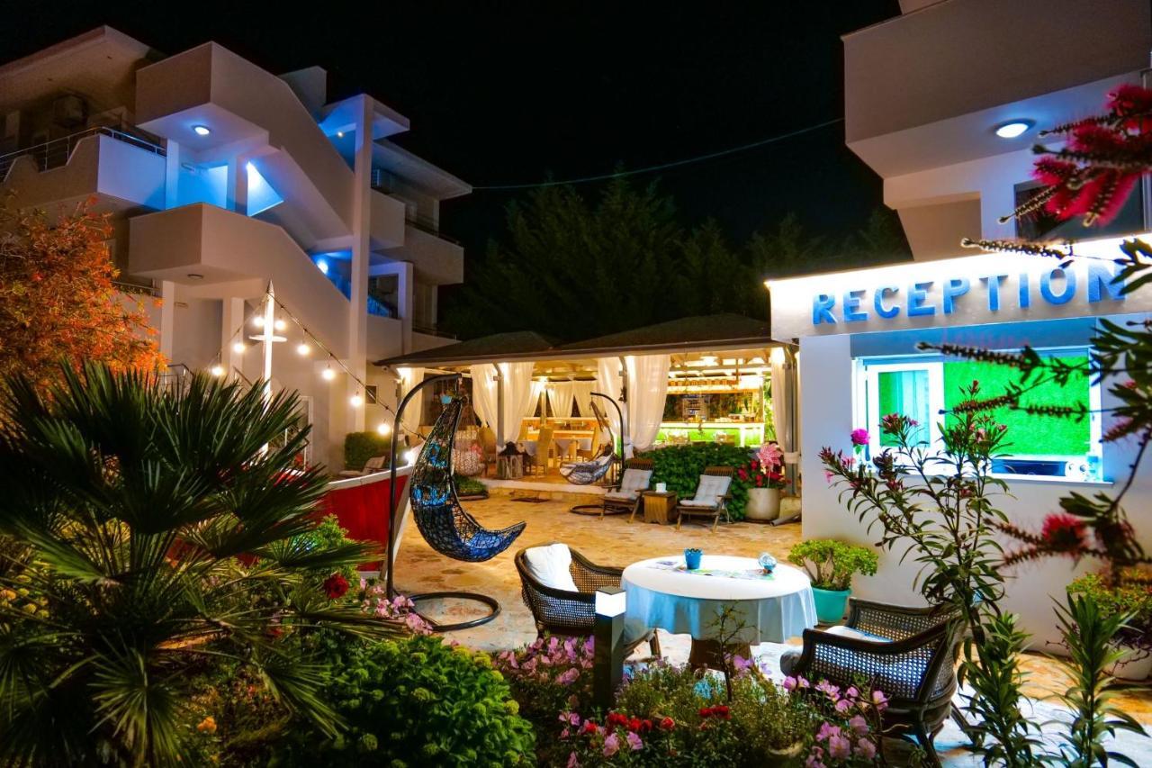 Hotel Two Mermaids Ксаміл Екстер'єр фото