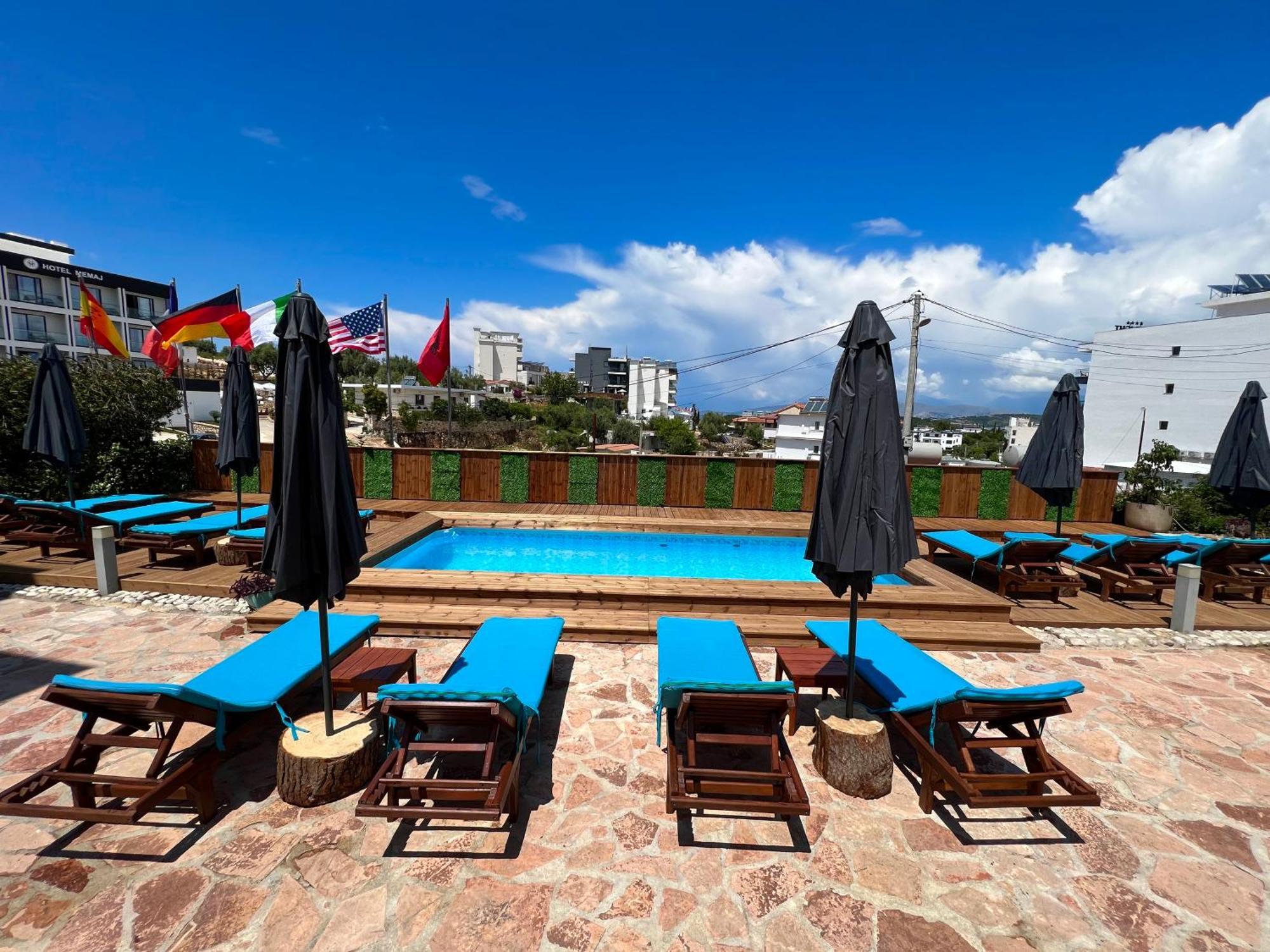 Hotel Two Mermaids Ксаміл Екстер'єр фото