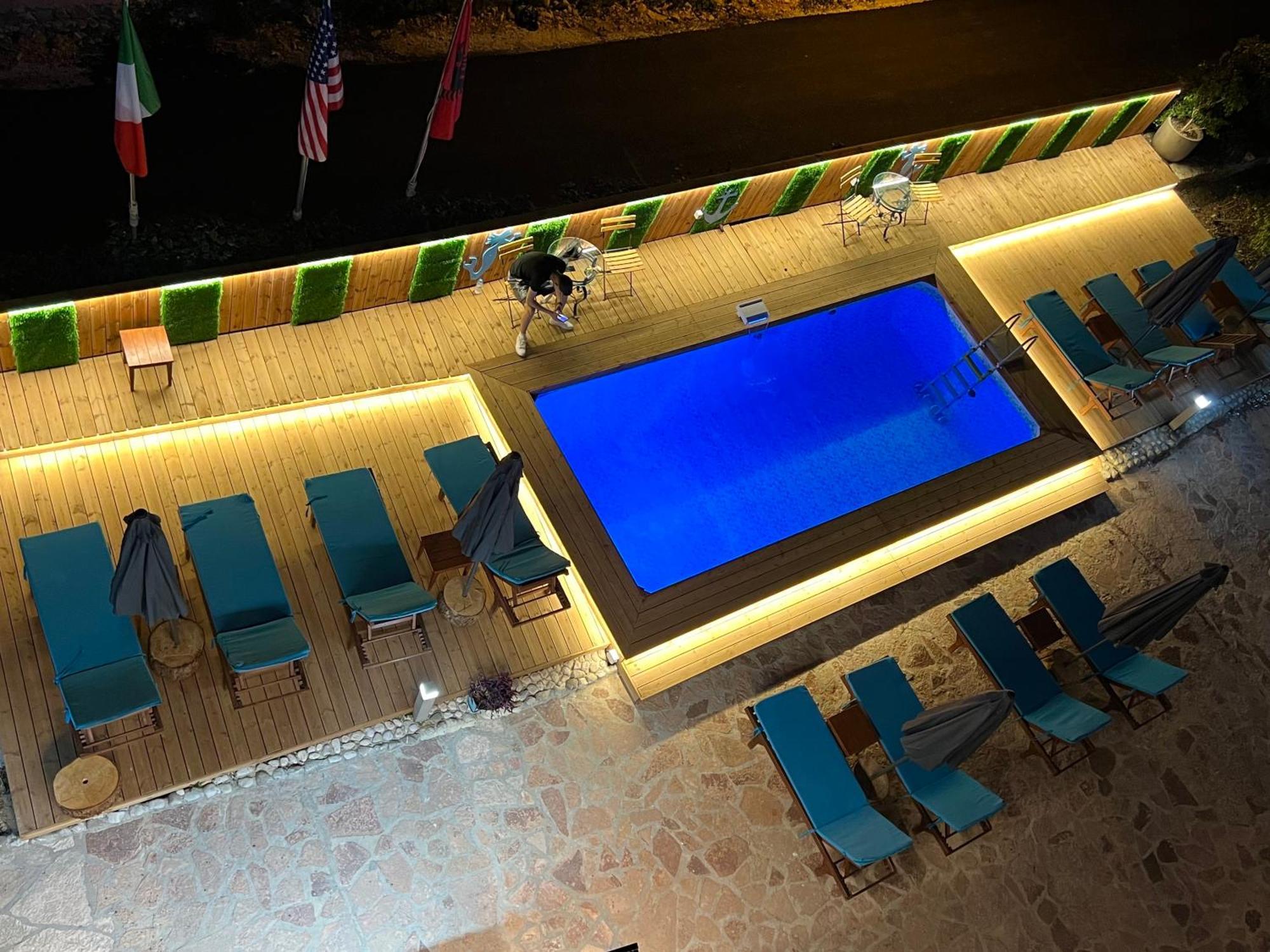 Hotel Two Mermaids Ксаміл Екстер'єр фото