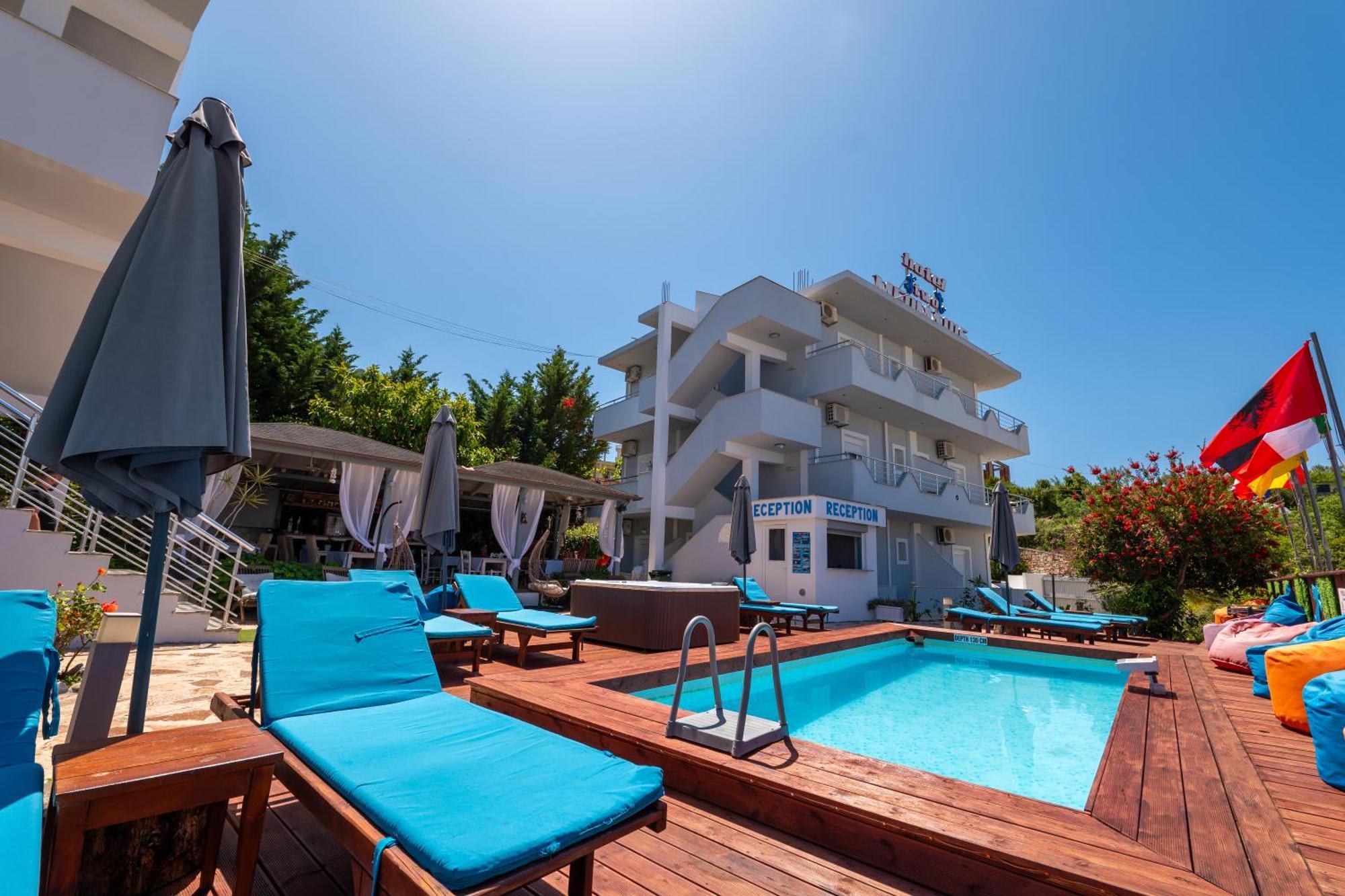 Hotel Two Mermaids Ксаміл Екстер'єр фото