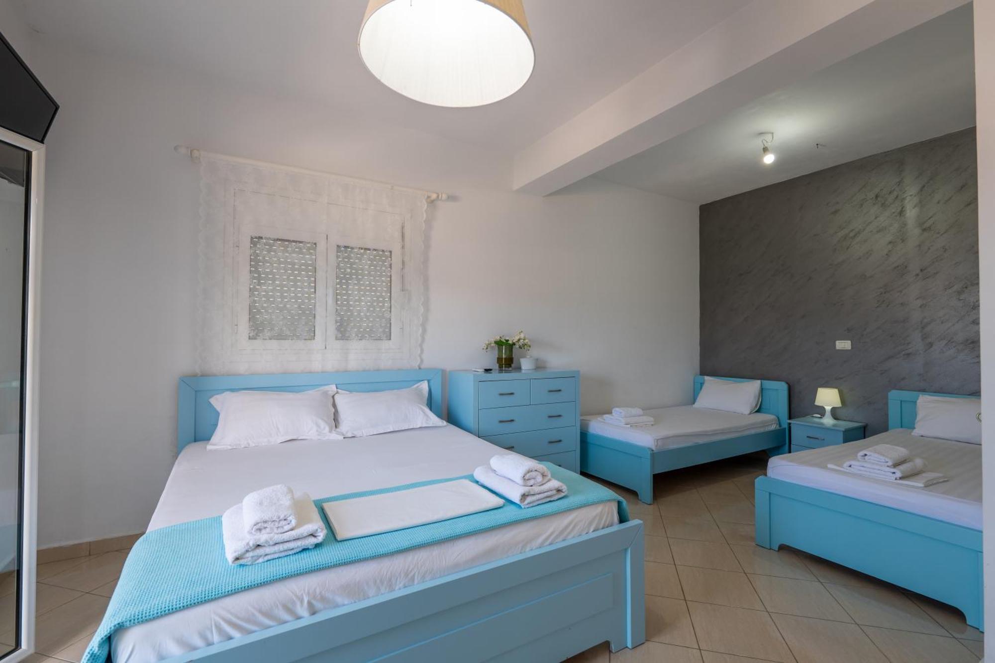Hotel Two Mermaids Ксаміл Екстер'єр фото